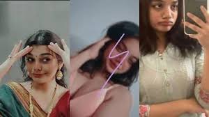 Tamil Girl Showing And Giving Sensual Blowjob Viral Leak – desileak49